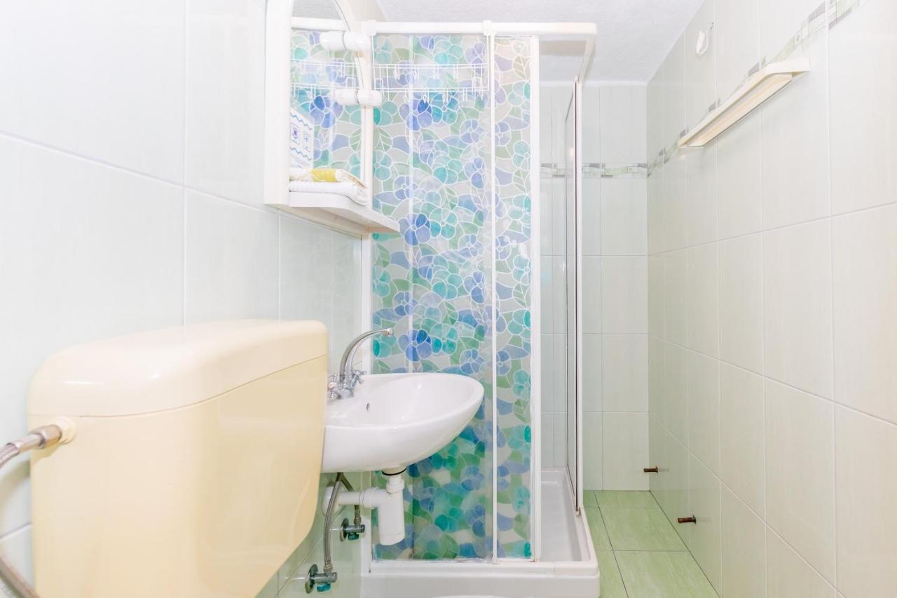 Cozy Apartments Emina Near The Sea Премантура Екстериор снимка
